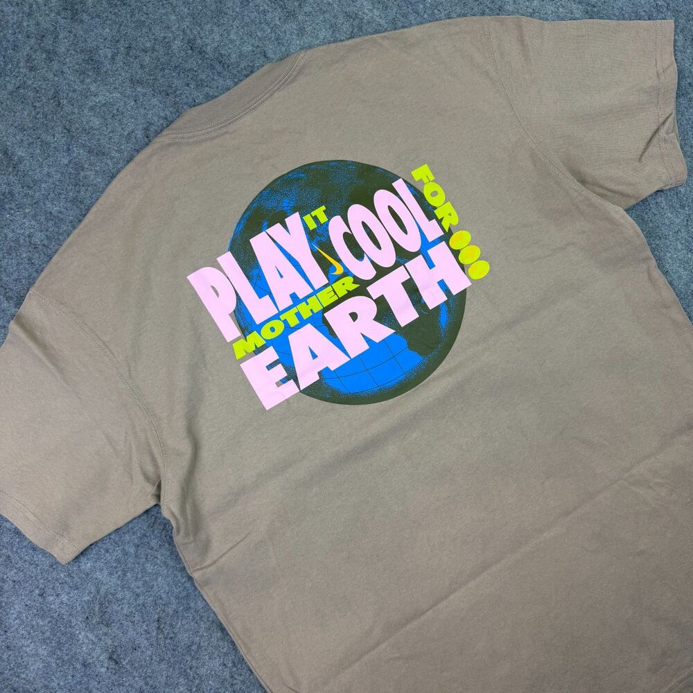 Nike Men's Sportswear Max90 "Play It Cool For Mother Earth" T-shirt FB9811-247